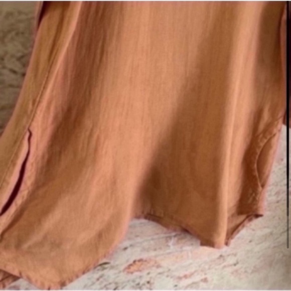 Heart’s Desire by Mary Grace Linen Lagenlook Top - Picture 3 of 7